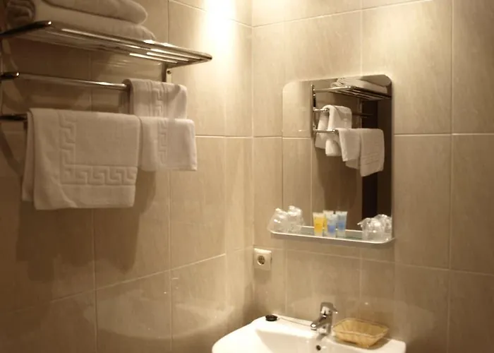 Viella Asturias 2* اوفيدو